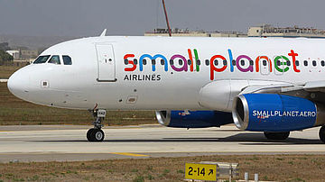 Airbus A320 von Small Planet Airlines - Foto: Christian Zeilinger