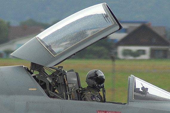 Militärpilot Kampfjet Kampfpilot Symbolbild Sujetbild Fighterpilot Fighter Pilot Foto Huber Austrian Wings Media Crew_1