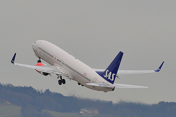 SAS Scandinavian Airlines Boeing 737-800 LN-RGB im Steigflug Foto PA Austrian Wings Media Crew