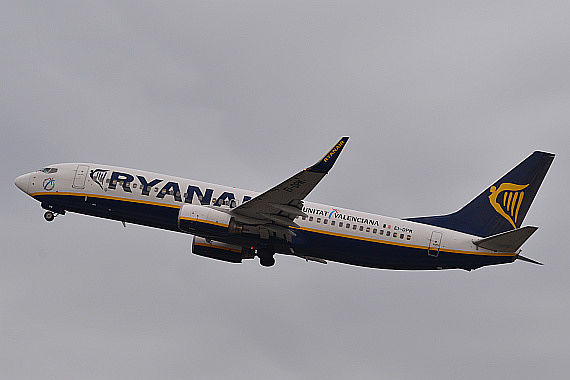 Ryanair Boeing 737-800 EI-DPM Foto PA Austrian Wings Media Crew