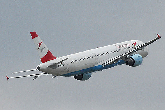 AUA Austrian Airlines Airbus A321 OE-LBC_1_Steigflug_Start
