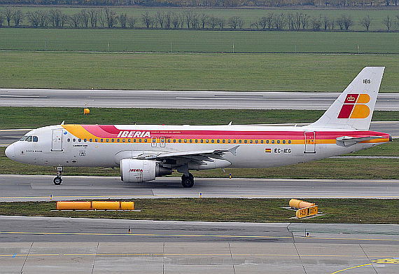 Airbus A320 von Iberia in Wien - Foto: Austrian Wings Media Crew