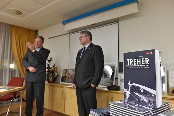Buch Buchpräsentation Treher Foto Huber Austrian Wings Media Crew