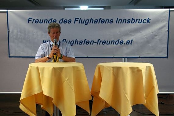Flughafenfreunde Innsbruck 30 Jahre FDFI Mag. Theo Hanisch Foto Christian Schöpf