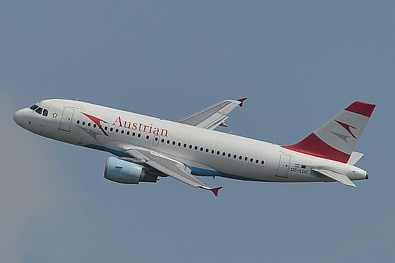 AUA Austrian Airlines Airbus A319 OE-LDE Foto Huber Austrian Wings Media Crew