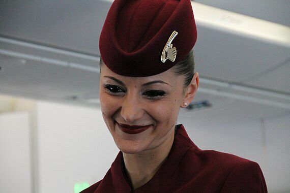 Airbus A350 Auslieferung Qatar Airways Flugbegleiterin_1 Foto Aig