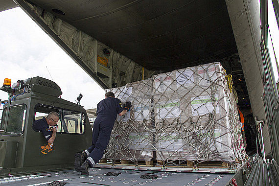 Verladung Hilfsgüter Bundesheer C-130 Hercules Foto Bundesheer_1