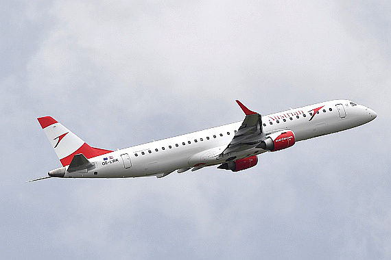 DSC_0476 AUA Austrian Airlines Embraer E195 OE-LWK Foto Huber Austrian Wings Media Crew