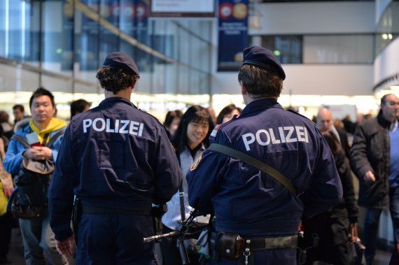 Flughafenpolizei_10 Symbolbild Sujetbild Foto PA Austrian Wings Media Crew