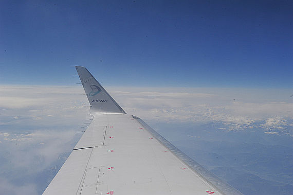 Reiseflug Flugreise Symbolbild Sujetbild Flug Adria Airways CRJ900 Winglet - Foto: PA / Austrian Wings Media Crew