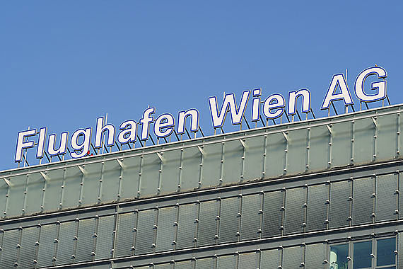Flughafen Wien Schwechat Symbolbild Sujetbild Foto PA Austrian Wings Media Crew
