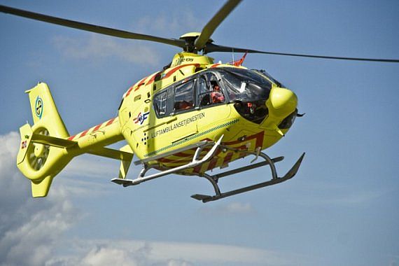 Eurocopter EC135 EC-135 Norsk Luftambulanse Foto Luftambulanse