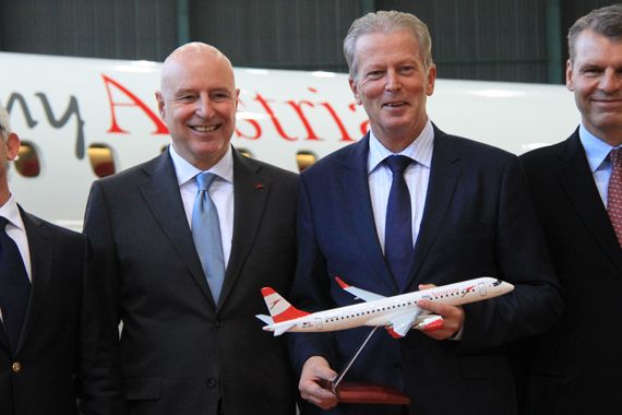AUA MyAustrian Kay Kratky Reinhold Mitterlehner Austrian-Airlines-Taufe-Embraer-E195-16 Foto Austrian Wings Media Crew