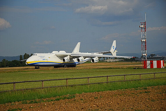 Antonov AN-225 in Basel_2 Andy Herzog