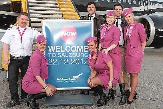 Die Crew des WOW Air Erstfluges nach Salzburg - Foto: Flughafen Salzburg