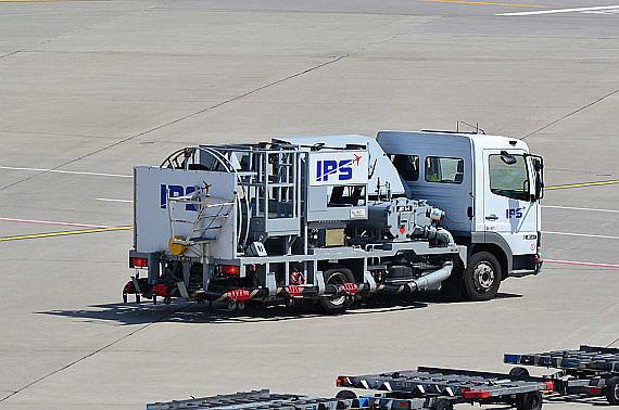 Tankwagen Tanklaster Tankzug Symbolbild Sujetbild Foto PA Austrian Wings Media Crew