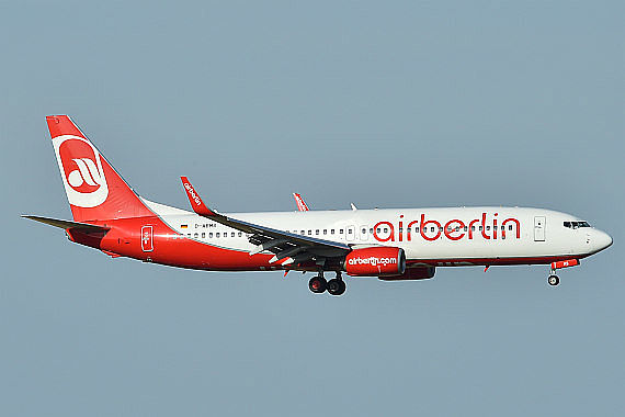 Air Berlin Boeing 737-800 D-ABMS Foto Huber Austrian Wings Media Crew