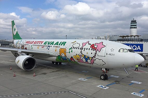 EVA AIR A330 B-16311 Hello Kitty Foto EVA AIR