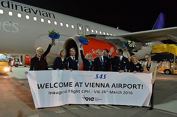 SAS Scandinavian Airlines Erstlandung Wien 24032016 Airbus A320 OY-KAY Foto Huber Austrian Wings Media Crew_005