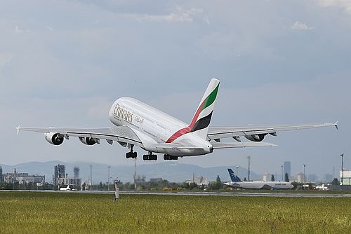 Emirates Prasentiert Familienprogramm Austrian Wings