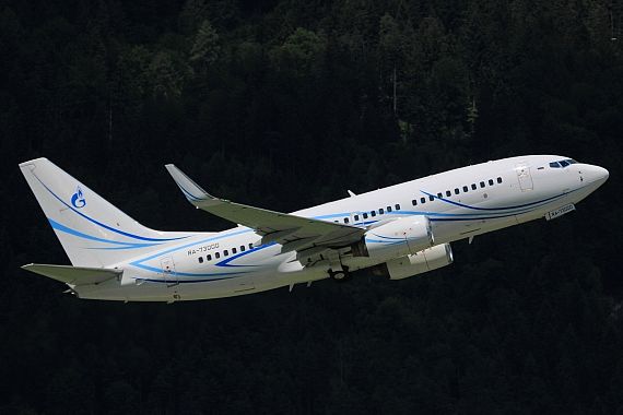 LOWI 28.06.15 Gazpromavia B737-700 RA-73000 Dynamo Moskau takeoff Innsbruck Christian Schöpf