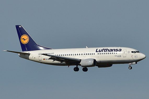 Lufthansa Boeing 737-300 D-ABEC Foto Huber Austrian Wings Media Crew