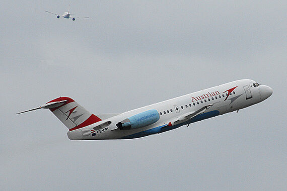 AUA Austrian Airlines Fokker 70 OE-LFI Foto PA Austrian Wings Media Crew