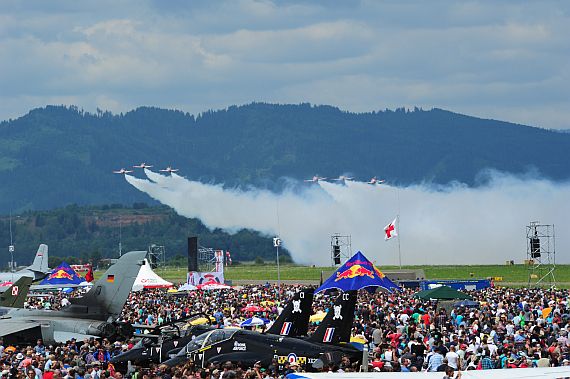 Airpower 2013 Patrulla Águila Start Publikum PHuber