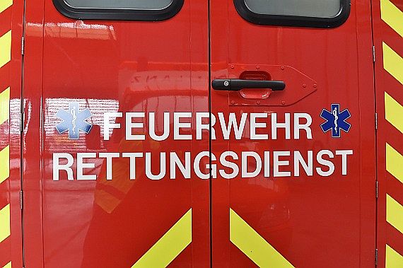 DSC_0636 Rettungsdienst Flughafen NAW Notarztwagen Foto Huber Austrian Wings Media Crew