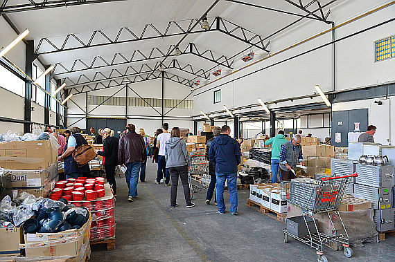 Airliner Flohmarkt Pedara 12. Oktober 2014 Foto PA Austrian Wings Media Crew