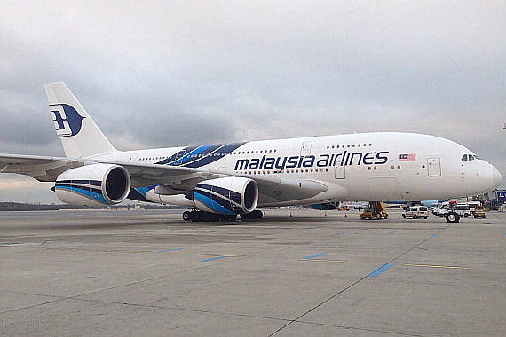 Airbus A380 9M-MNC Malaysia Airlines am 20. November 2014 in Wien Foto ZVG