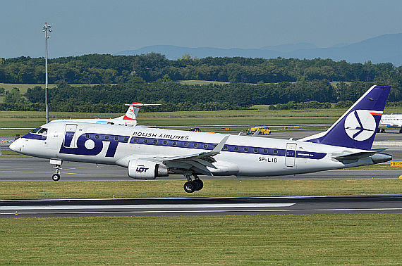 Lot Polish Airlines Embraer SP-LIB Foto PA Austrian Wings Media Crew