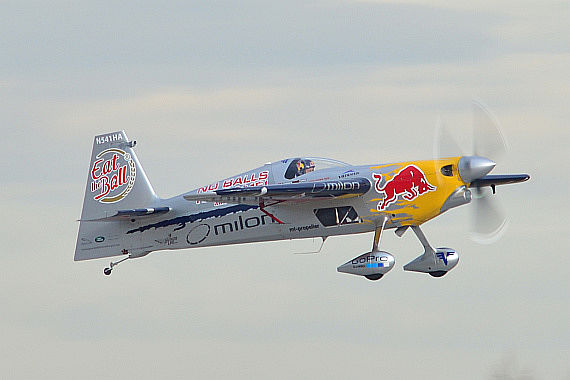 Red Bull Flying Bulls Zivko Edge N541HA PA Austrian Wings Media Crew