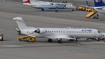 ES-ACB Adria Airways ex Estonian CRJ900 Foto Huber Austrian Wings Media Crew