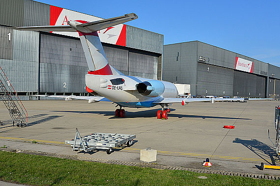 AUa Austrian Airlines Fokker 70 OE-LFG neutralisierte Bemalung Foto PA Austrian Wings Media Crew