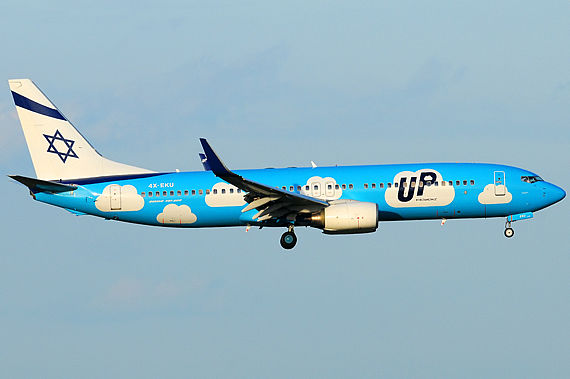 El Al UP Boeing 737-800 - 4X-EKU ex OE-LNT - Foto Austrian Wings Media Crew