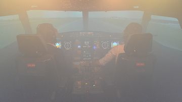 Symbolbild Sujetbild Rauch im Cockpit Smoke in the Cockpit Foto Huber Austrian Wings Media Crew_016