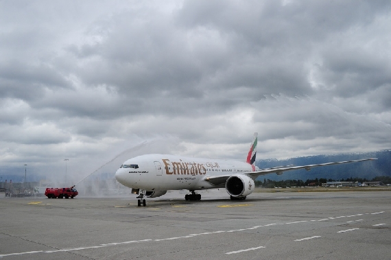 Wassertaufe bei der Erstlandung in Genf - Foto: Emirates