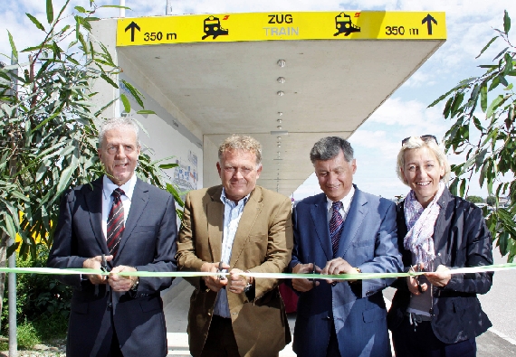 v.l.n.r.: Mag. Gerhard Widmann; DI Wolfgang Malik, Vorstandsvorsitzender der Holding Graz; Dr. Gerhard Kurzmann, Landesrat für Verkehr und Technik, Umwelt; Mag.a Christina Edlinger-Ploder, Landesrätin für Wissenschaft & Forschung, Gesundheit und Pflege