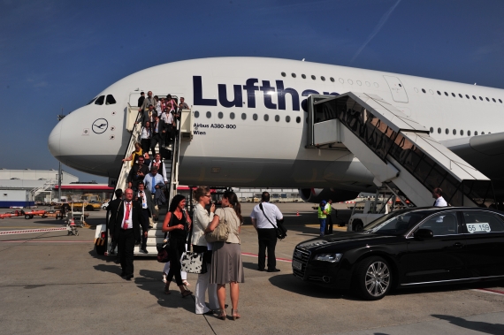 Nach der Landung der "Wien" in Frankfurt