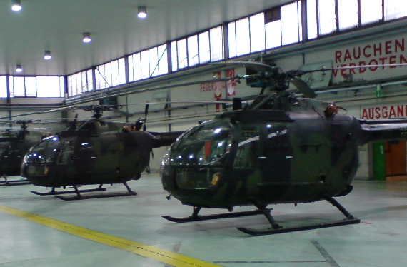 BO 105 der Bundeswehr in einem Hangar (Symbolbild) - Foto: WikiCommons