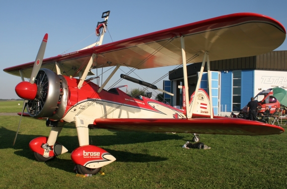 Die verunglückte Boeing Stearman, hier noch mit österreichischer Registrierung - Foto: Andreas Lötsch