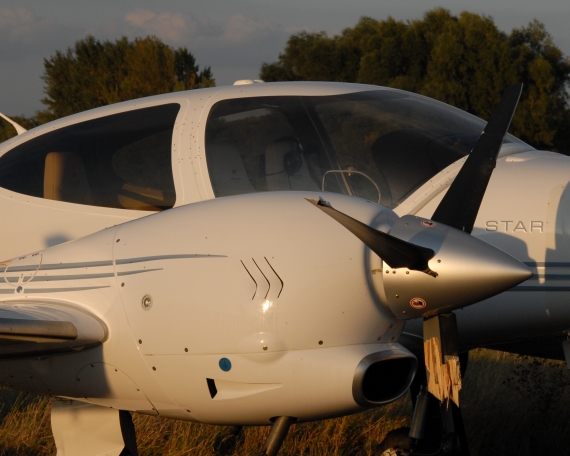 Detailansicht des beschädigten rechten Propellers - Foto: Austrian Wings Media Crew