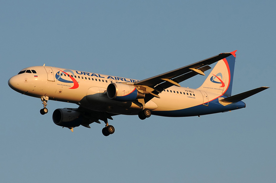Der betroffene Ural Airlines Airbus A320 VQ-BDJ (Archivbild) - Foto: Austrian Wings Media Crew