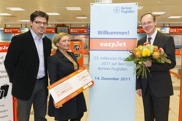 Heute begrüßten die Berliner Flughäfen den 23-millionsten Passagier in diesem Jahr. Sina Boguslavsky aus Berlin reiste mit easyJet ab Berlin-Schönefeld nach Teneriffa.