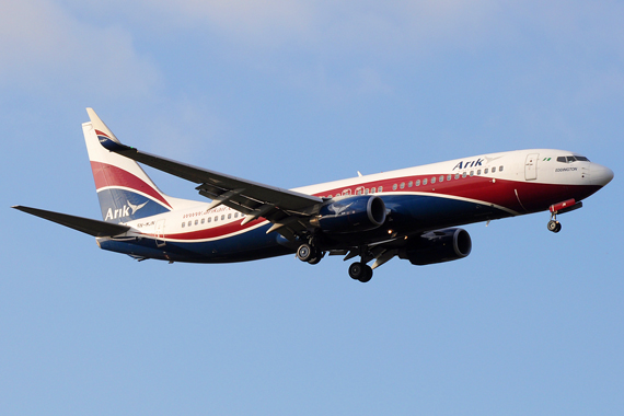 Arik Air Boeing 737-800 - Foto: Biggerben / Wikimedia Commons