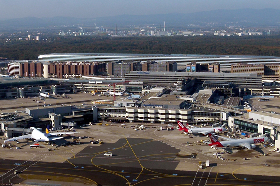 Flughafen Frankfurt - Foto: Wikimedia Commons