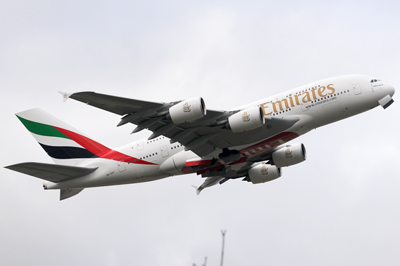 A380 von Emirates beim Start - Foto: Chris Jilli