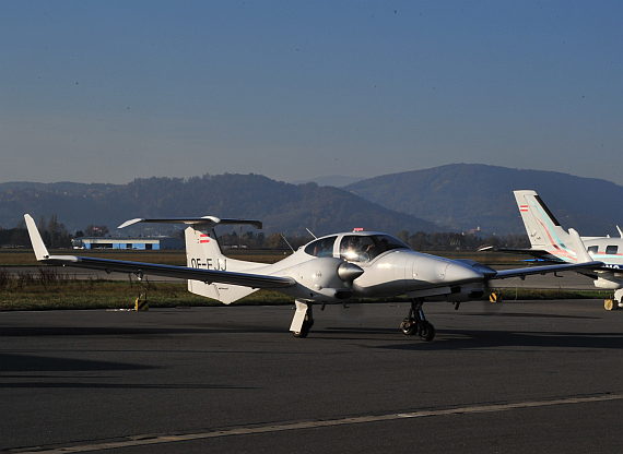 Die OE-FJJ ist eine von mehreren Diamond DA42 Twin Stars, die von der ÖLS genutzt werden