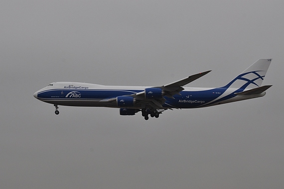 Die erste 747-8F von ABC bei der Landung in Frankfurt - Foto: Andy Herzog